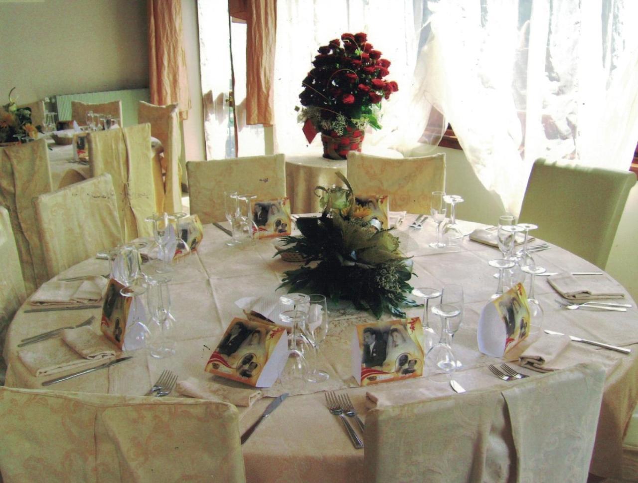 Albergo La Perla Civitella Roveto Bagian luar foto